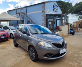 Lancia Ypsilon 1.0 FireFly 5 porte S&S Hybrid Ecoc