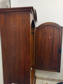 Armadio in legno massello