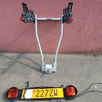 Portabici su gancio di traino