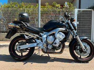 Yamaha FZ6 s1