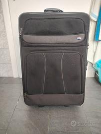 Due valigie bagagli resistenti