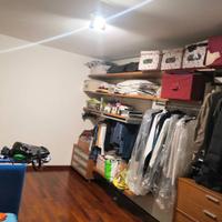 Cabina armadio aperta