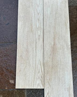 Gres porcellanato effetto legno