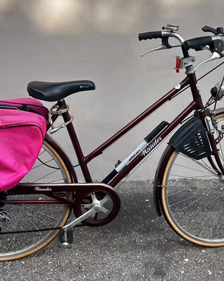 Bici donna Wander 28 city bike con borse laterali