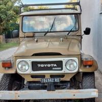 TOYOTA LAND CRUISER BJ42 HARD-TOP