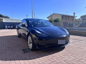 TESLA MODEL 3 Standard range
