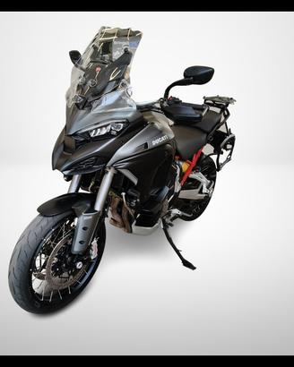 Ducati Multistrada V4 - S Travel & Radar