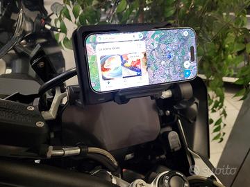 BMW CONNECTED RIDE supporto smartphone