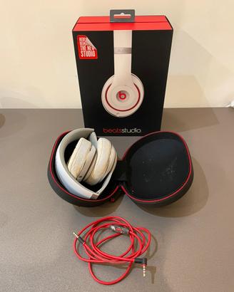 Beats studio B0500