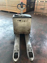 Transpallet elettrico still usato