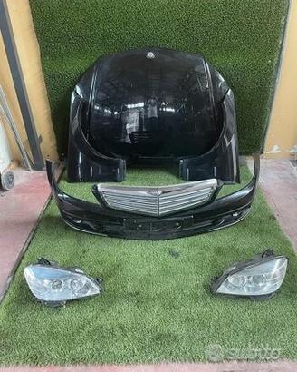 Ricambi disponibili mercedes classe c 220 2011