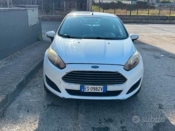 Ford Fiesta 1.5 TDCI 75 CV 5 PORTE