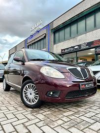 Lancia Ypsilon 1.3 MJT 75 CV Platino