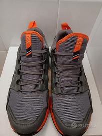 Scarpe Adidas n. 40 2/3