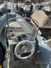 Joker Boat 5,35 con mercury 40/60