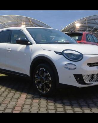 Fiat 600 Hybrid 110 CV DCT MHEV La Prima