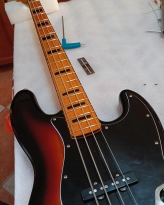 Fender Squier Classic Vibe 70s Jazz Bass 3-Color S
