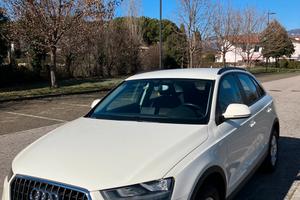 Audi Q3 2.0 TDI 140CV business cambio manuale