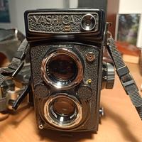 Yashica Mat-124 G con Flash