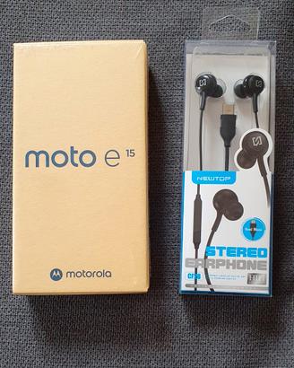 Motorola e15 color misty blue +auricolari Newtop