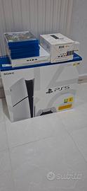 PlayStation 5 + 5 giochi e 2 accessori extra 
