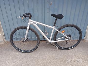 bicicletta MTB alluminio raggio 28