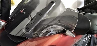 Parabrezza alto peugeot metropolis