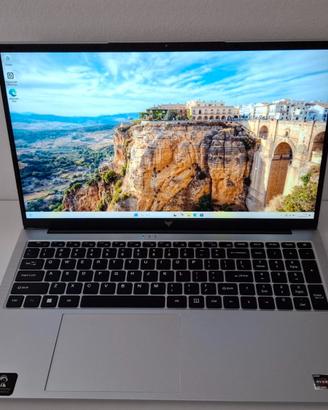 Notebook 17 Pollici Ryzen 3 512Gb 16Gb Win 11