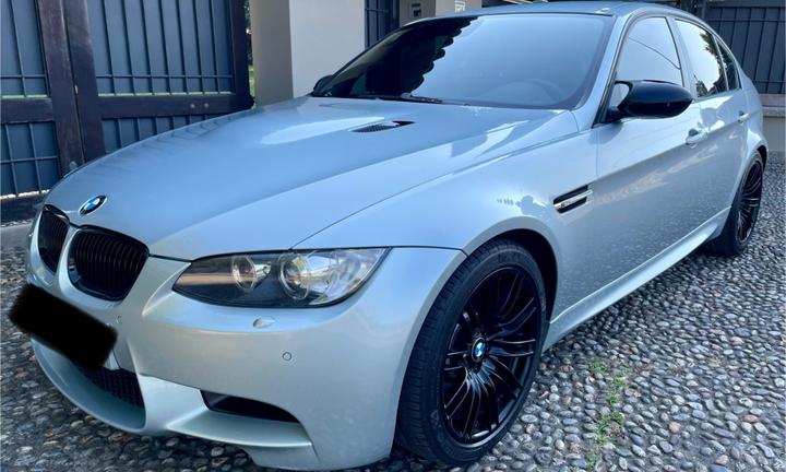 Bmw M3 e90 V8 *MANUALE*