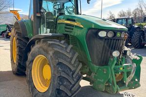 TRATTORE GOMMATO JOHN DEERE 7920