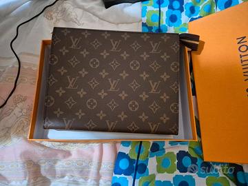 Trousse Louis Vuitton