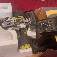 auto telecomandata con telecomando senza fili