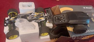 auto telecomandata con telecomando senza fili