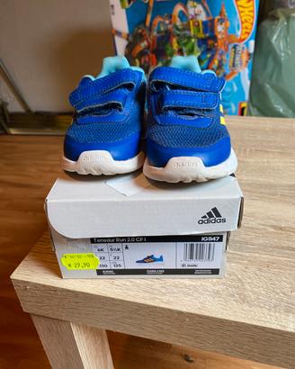 Scarpa adidas