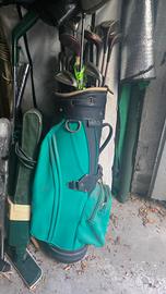 sacca e mazze da golf