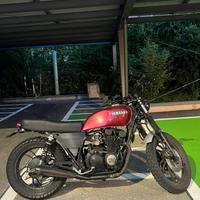 Yamaha XJ 550 1982 Café Racer / Scrambler