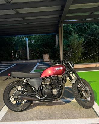 Yamaha XJ 550 1982 Café Racer / Scrambler