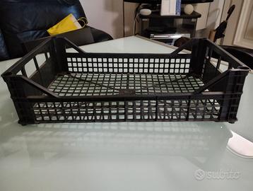 Cassetta di plastica forata