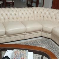 Divano modello Chester 