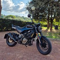 Husquarna Svartpilen 125 