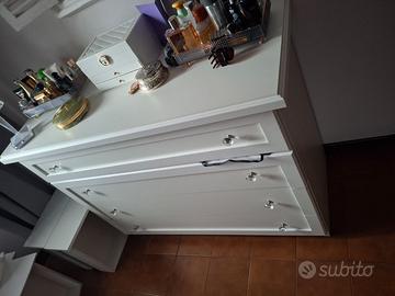 Cassettiera 4 cassetti