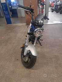 Honda Dax 125 2024 km 0 permuta finanziamento