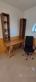 Scrivania e sedia studio ufficio
