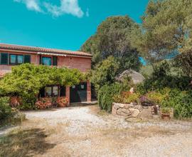 Casa indipendente con giardino - Luogosanto