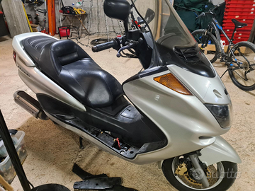 Yamaha majesty 2002. 250cc