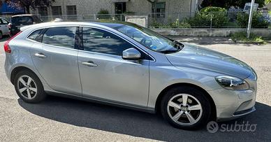 Volvo V40 1.6D Summum