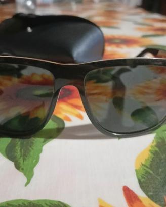 occhiali da sole RayBan 