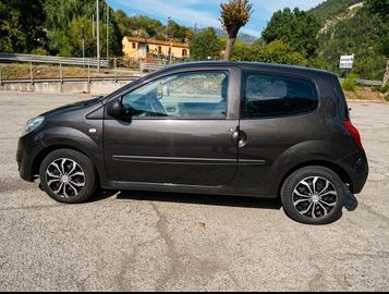 Twingo 2ª serie SI neopatentati