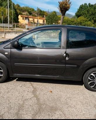 Twingo 2ª serie SI neopatentati