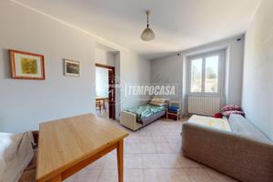 BILOCALE CON CUCINA SEPARATA IN CONTESTO D'EPOCA